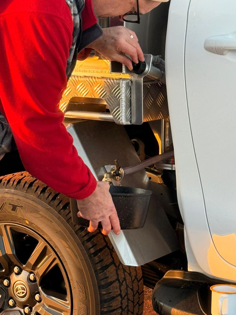 Premium Explorer 4WD Toyota Hilux Camper 2025 - Hilux Camper (Single Roof Top Tent) Hire from Darwin, Cairns, Broome, Uluru, Alice Springs.