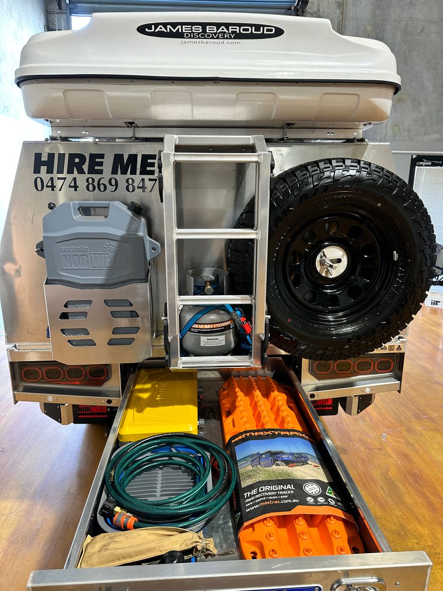 Defender Adventure Family Plus Camper