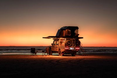 Defender Adventure 4wd Ineos Plus for 5 people hire Broome