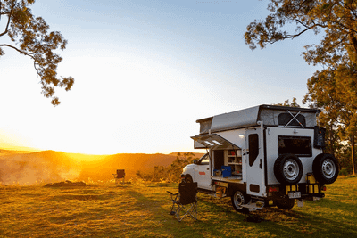 Australia 4 Wheel Drive Rentals online booking specialists specializing in 4wd with rooftop tent hire from Darwin, Allice Springs, Broome and Perth main locations 