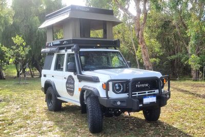 WAE 76 series 4wd 4 cyl Landcruiser 2 berth camper hire from Broome, Perth and Darwin