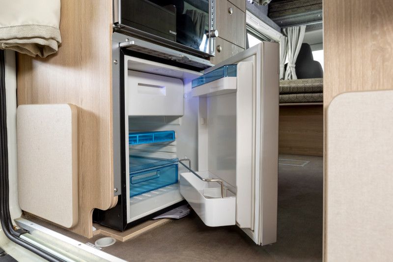4 Berth Double Down - Camper rental for 2 adults and 2 children in Australia