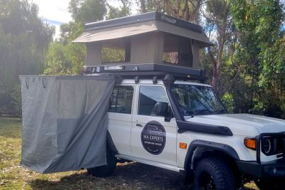 WAE 76 series 4wd 4 cyl Landcruiser 2 berth camper hire from Broome, Perth and Darwin