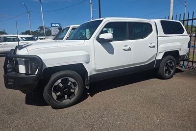 Thrifty the Y Class FQBR 4wd Car - Mitsubishi Triton GSR and new Kia Tasman SX+ 4X4 rental built for the Northern Territory