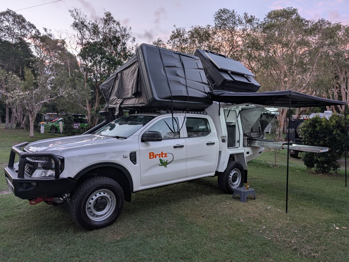 26.03.2025 Warrior 4wd Camper auto 4 berth 2 x rooftop tent 4BW4WD hire for outdoor 4wd camping