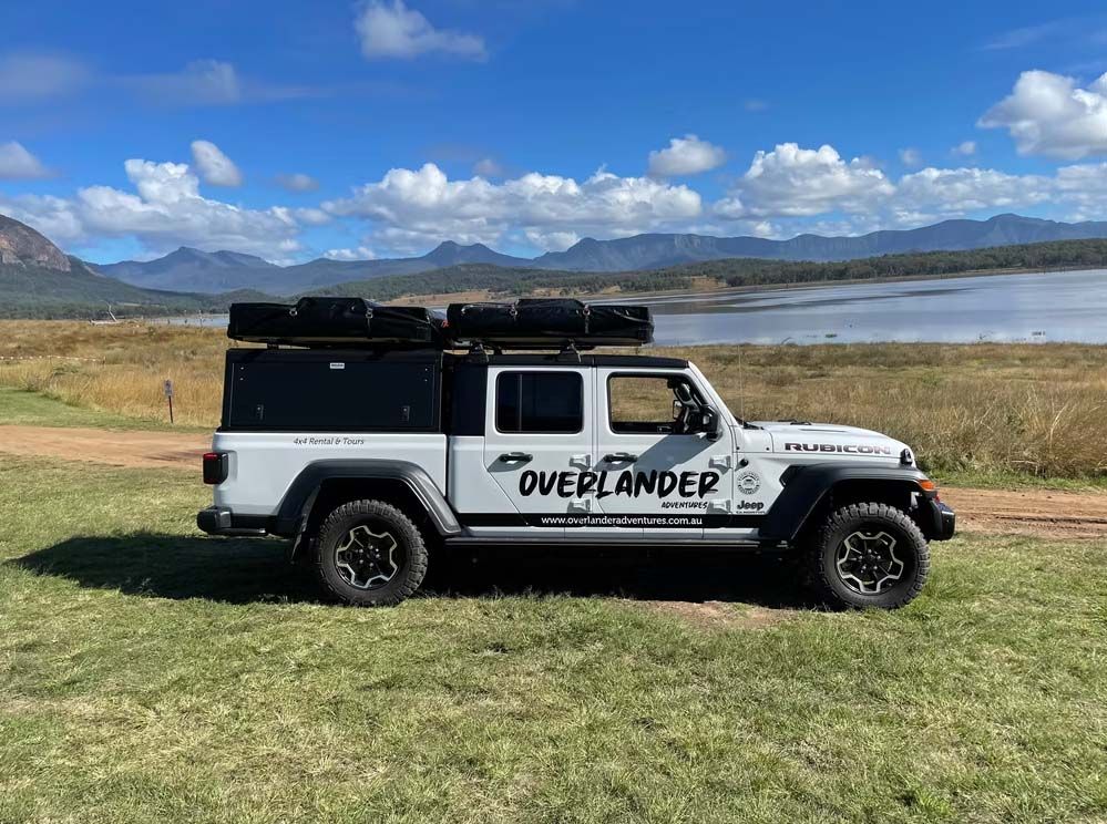 Jeep Gladiator 4wd Camper for 5 people rental  from Gold Coast and Brisbane Australia