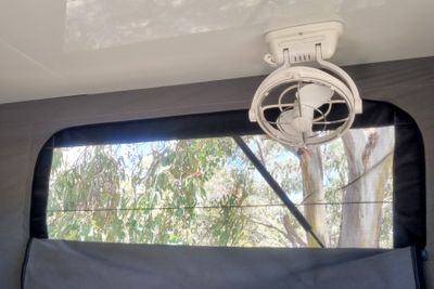 Dove 4WD Motorhome – 79 Series Toyota Landcruiser rental from Perth, Darwin, Broome
