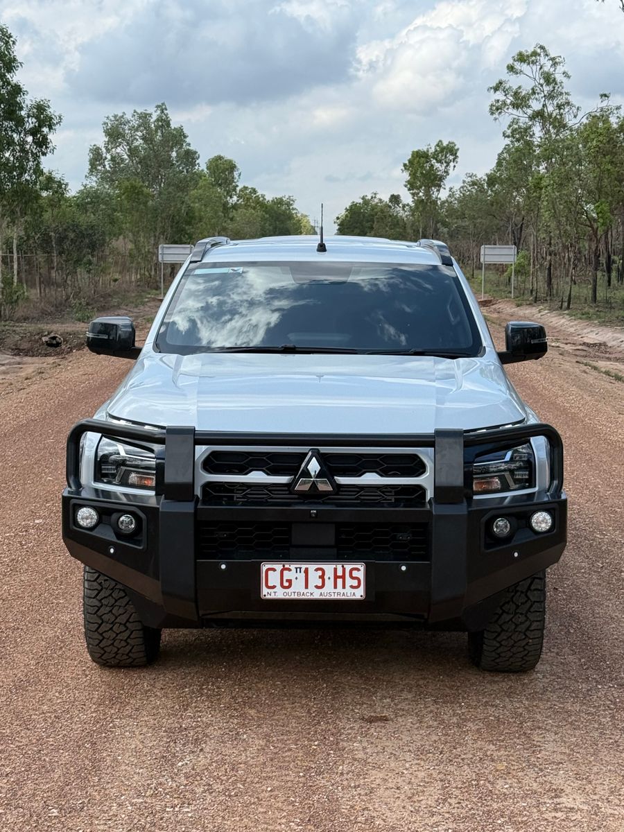 Darwin car hire - TA- Y-FQBR 4wd Car - Mitsubishi Triton GSR or new Kia Tasman SX+
