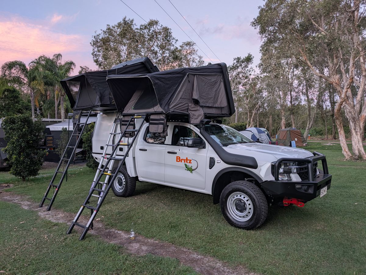 26.03.2025 Warrior 4wd Camper auto 4 berth 2 x rooftop tent 4BW4WD hire for outdoor 4wd camping
