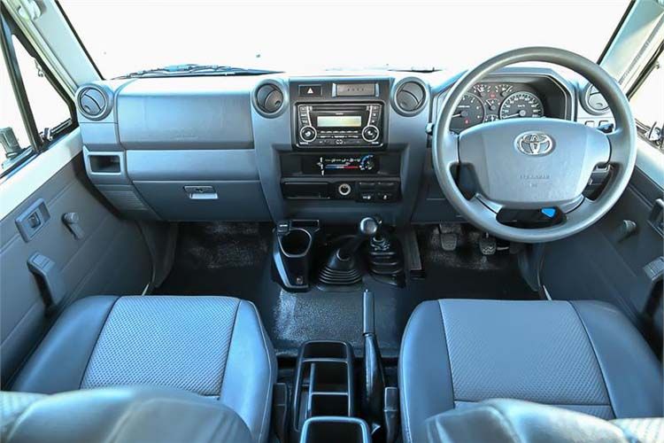 Toyota Landcruiser 4WD Poptop Camper rental from Brisbane, Broome, Perth, Darwin, Cairns, Sydney, Gold Coast