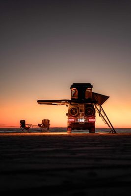 Defender Adventure 4wd Ineos Plus for 5 people hire Broome