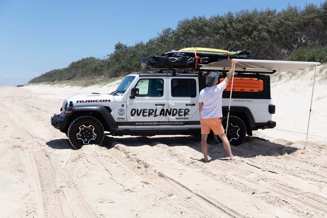 Jeep Gladiator 4wd Camper for 5 people rental  from Gold Coast and Brisbane Australia