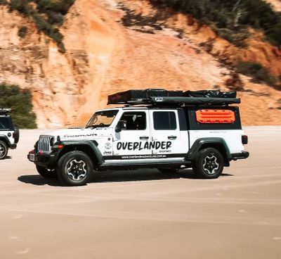 Jeep Gladiator 4wd Camper for 5 people rental  from Gold Coast and Brisbane Australia