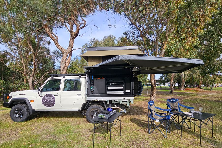 WAE 79 Series Toyota Landcruiser 4cyl – 2 People 4wd Roof Top Tent hire Broome, Darwin, Perth