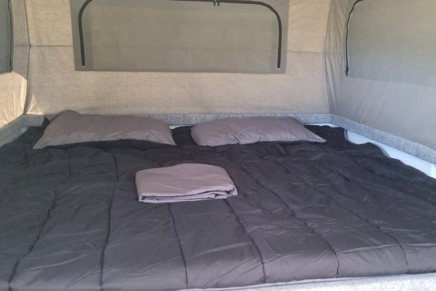 Dove 4WD Motorhome – 79 Series Toyota Landcruiser rental from Perth, Darwin, Broome