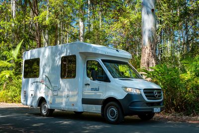 Casade 4 adults premium motorhome rentals in Australia