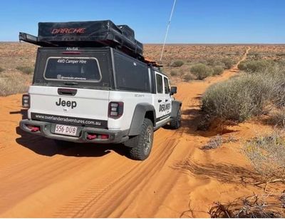 Jeep Gladiator 4wd Camper for 5 people rental  from Gold Coast and Brisbane Australia